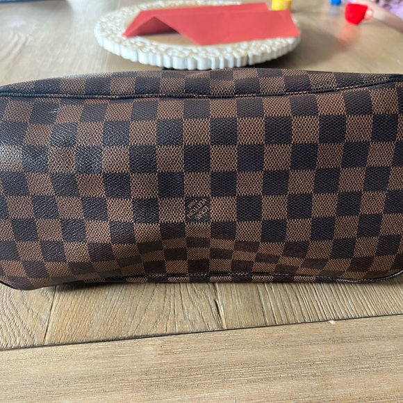 Louis Vuitton Neverfull MM - Picture 4 of 5
